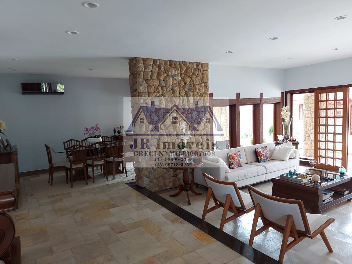Casa à venda com 2 quartos, 3 suítes, 4 vagas e 1448m² no Centro, Itajubá (MG) — foto 4 de 30