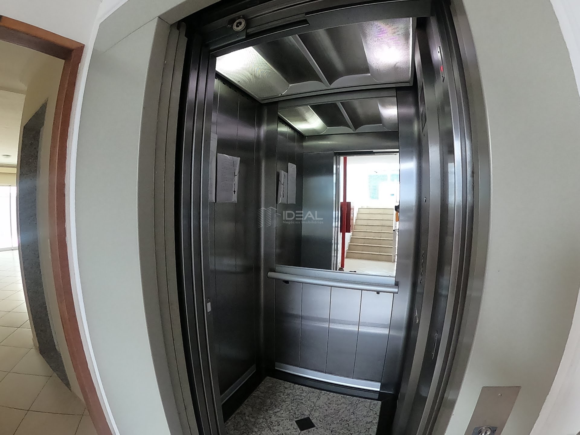 Apartamento com 2 quartos à venda no Flamboyant em Campos RJ