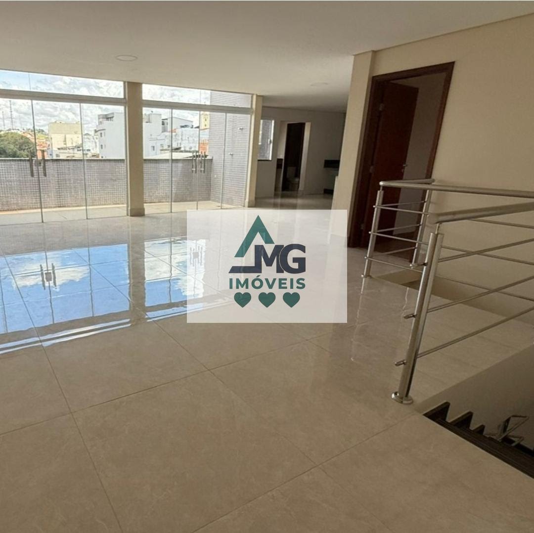 Cobertura à venda com 4 quartos, 2 suítes e 2 vagas no Centro, Três Corações (MG) — foto 9 de 10