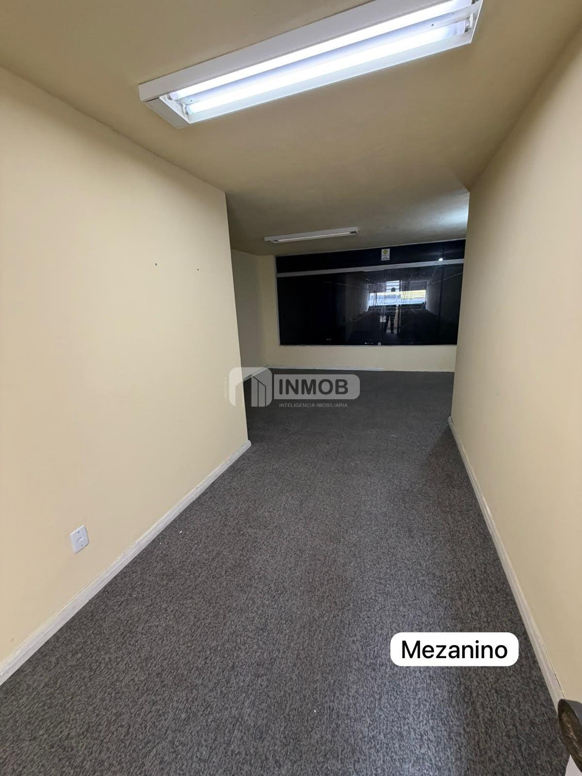 Comercial para alugar com 4 banheiros e 350m² no Centro, Taubaté (SP) — foto 13 de 19