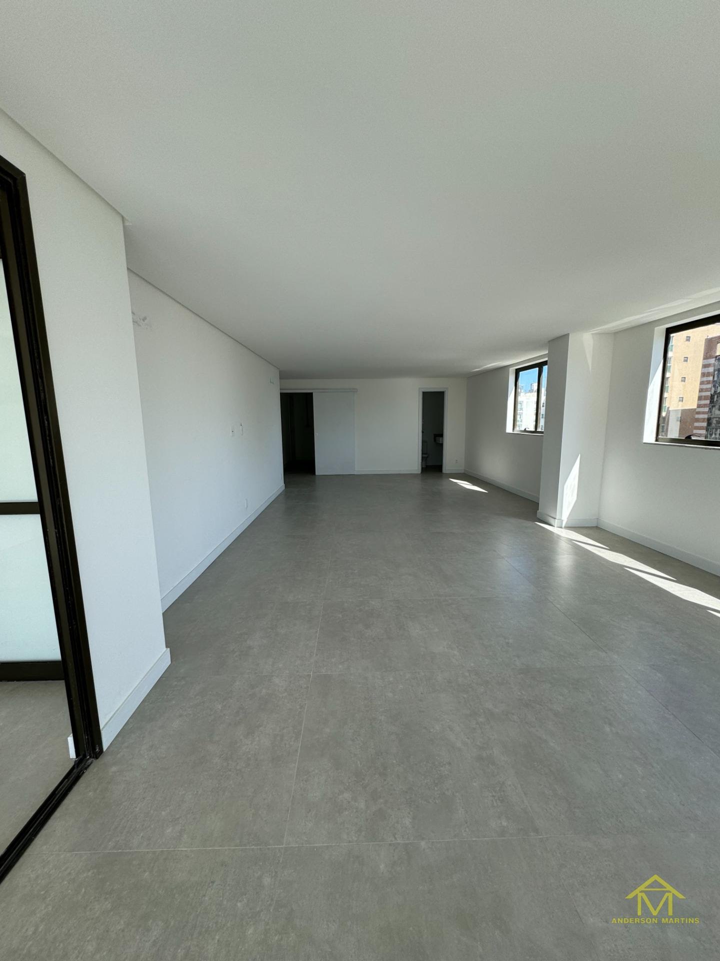 Apartamento à venda com 4 quartos, 6 banheiros, 4 vagas e 217m² no Praia do Canto, Vitória (ES) — foto 8 de 20