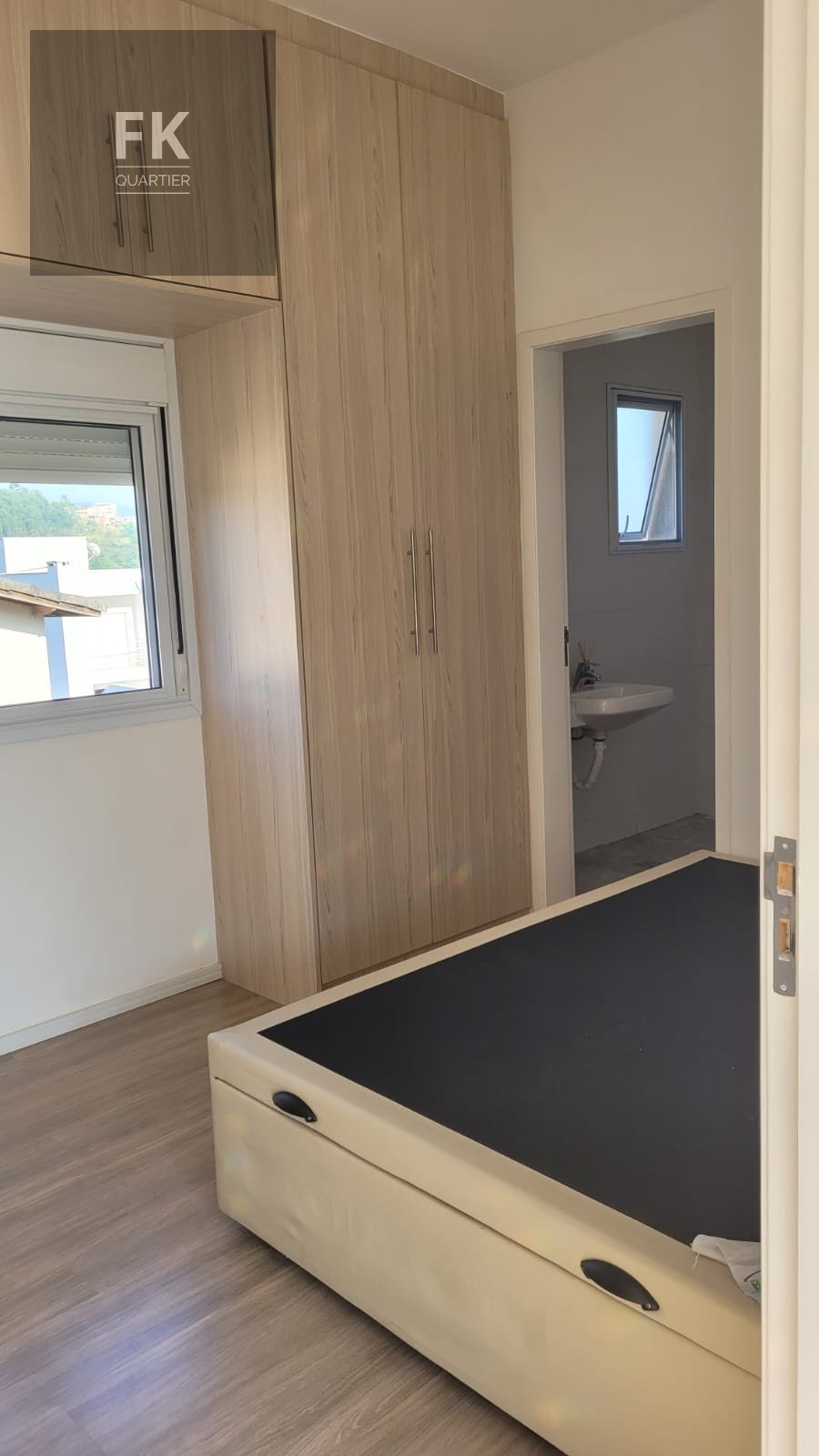 Casa à venda com 3 quartos, 3 suítes, 4 vagas e 231m² no Suru, Santana de Parnaíba (SP) — foto 6 de 13