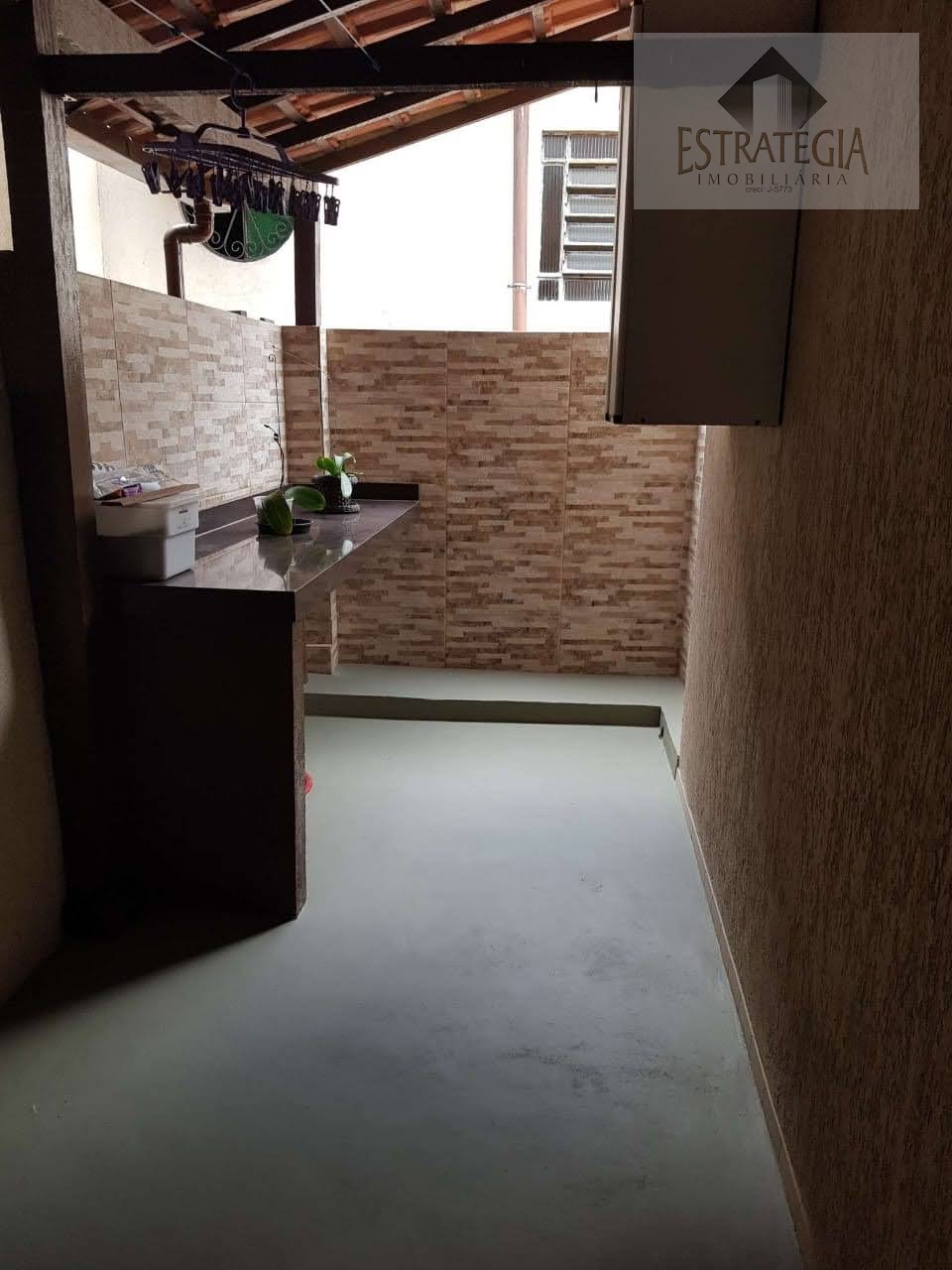 Casa à venda com 3 quartos, 1 suíte, 4 vagas e 225m² no Bingen, Petrópolis (RJ) — foto 9 de 30