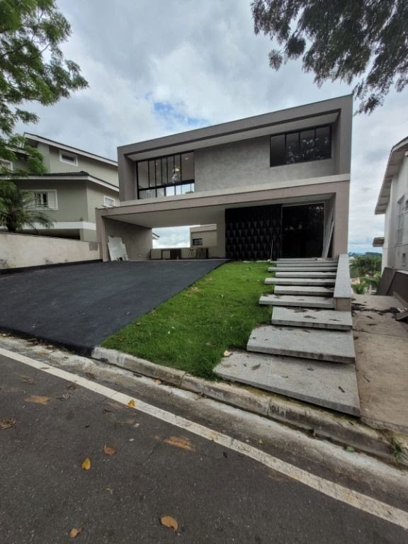 Casa à venda com 4 quartos, 6 banheiros, 6 vagas e 441m² no Condominio Arujazinho V, Arujá — foto principal