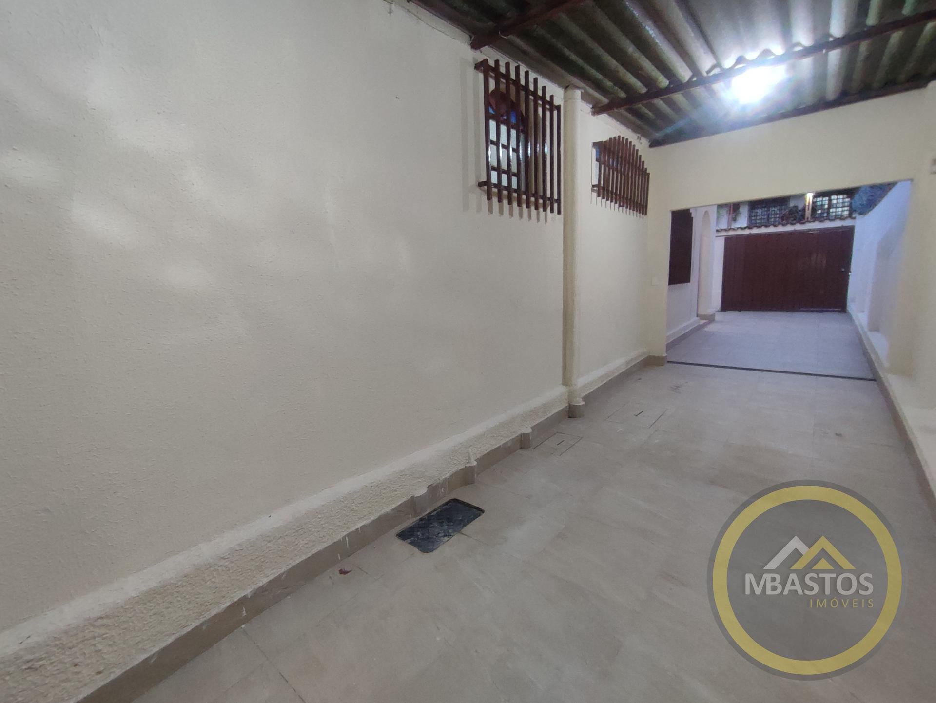 Área Externa Frontal, Garagem e Entrada e  da Casa