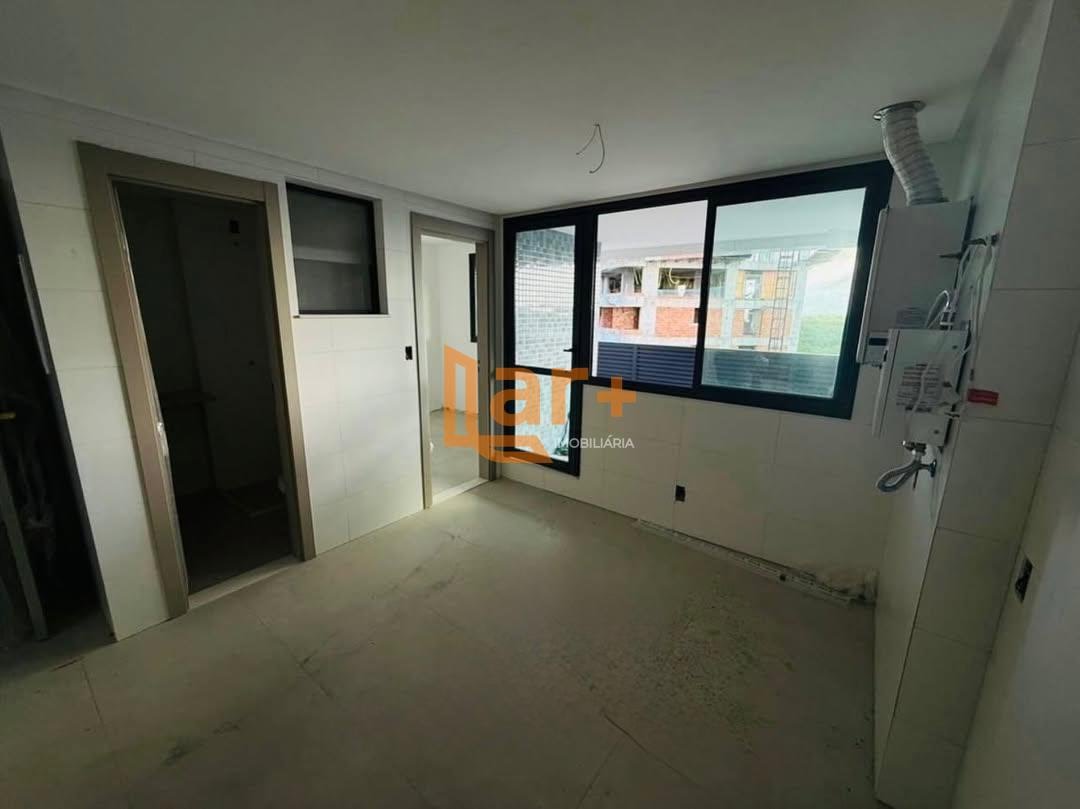 Apartamento à venda com 4 quartos, 4 suítes, 4 vagas e 318m² no Jardins, Aracaju (SE) — foto 6 de 6