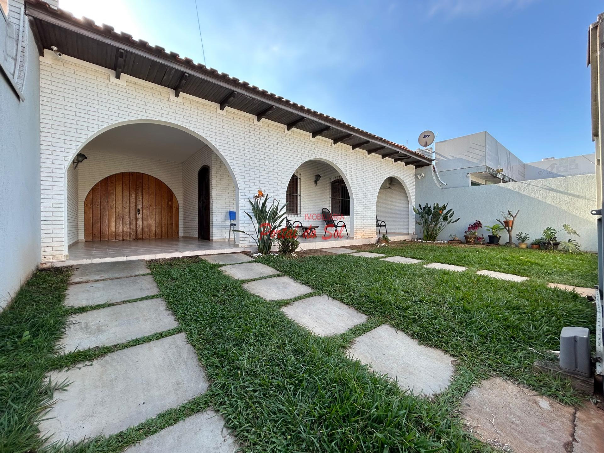 Casa à venda com 3 quartos, 3 banheiros, 5 vagas e 350m² no Centro, Santo Antônio da Platina — foto principal
