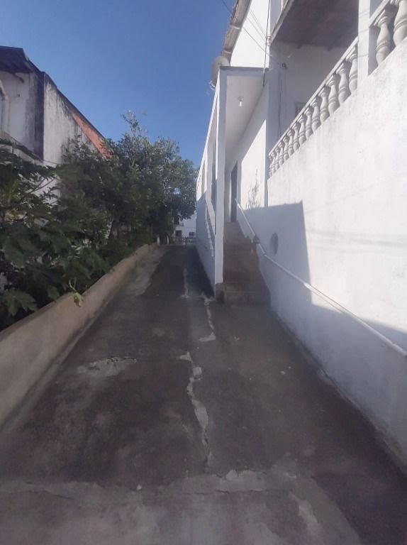 Casa à venda com 3 quartos, 2 suítes, 2 vagas e 315m² no Nova Arujá, Arujá (SP) — foto 3 de 16