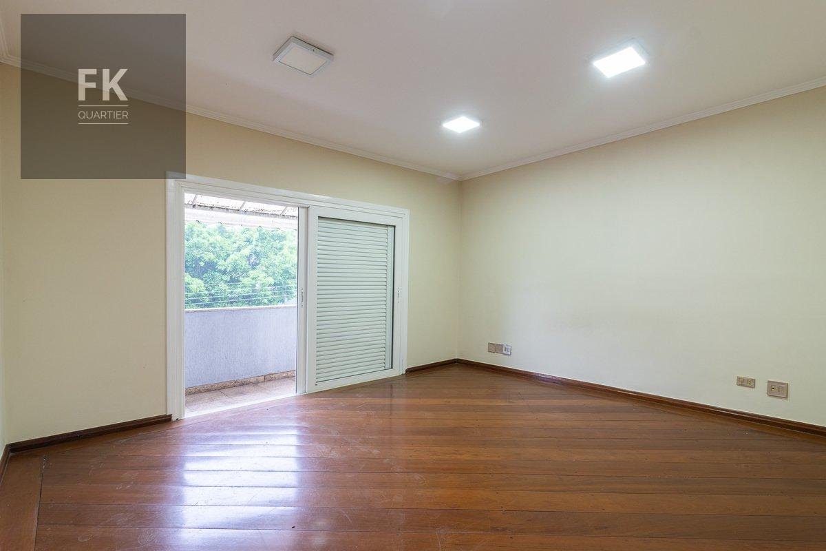 Casa à venda com 4 quartos, 4 suítes, 6 vagas e 415m² no Residencial Morada dos Lagos, Barueri (SP) — foto 26 de 29