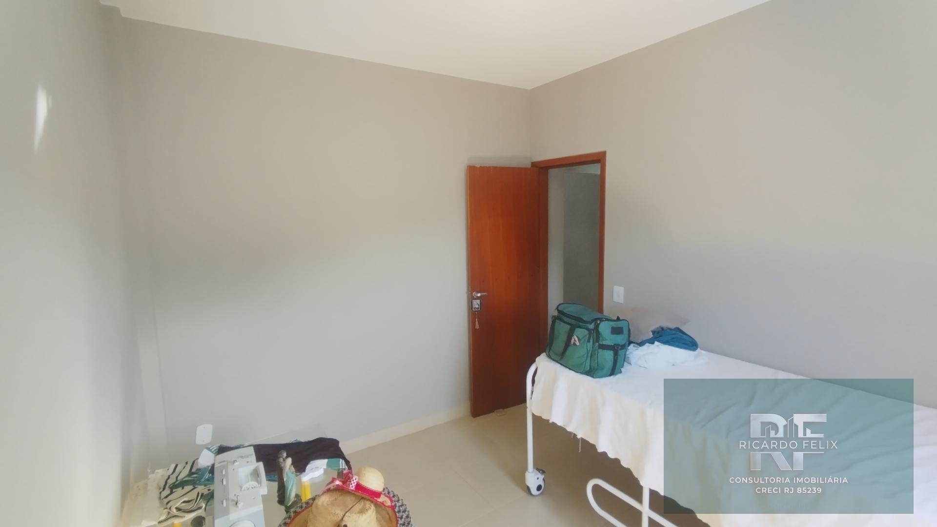 Casa à venda com 4 quartos, 1 suíte, 3 vagas e 343m² no Verdes Mares, Rio das Ostras (RJ) — foto 22 de 30