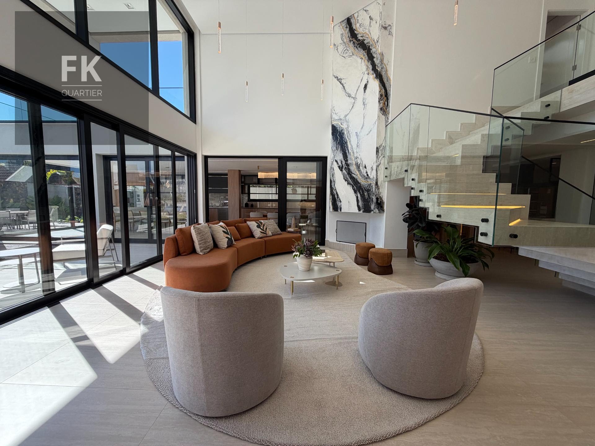 Casa à venda com 5 quartos, 5 suítes, 6 vagas e 670m² no Alphaville Residencial Dois, Barueri (SP) — foto 8 de 30
