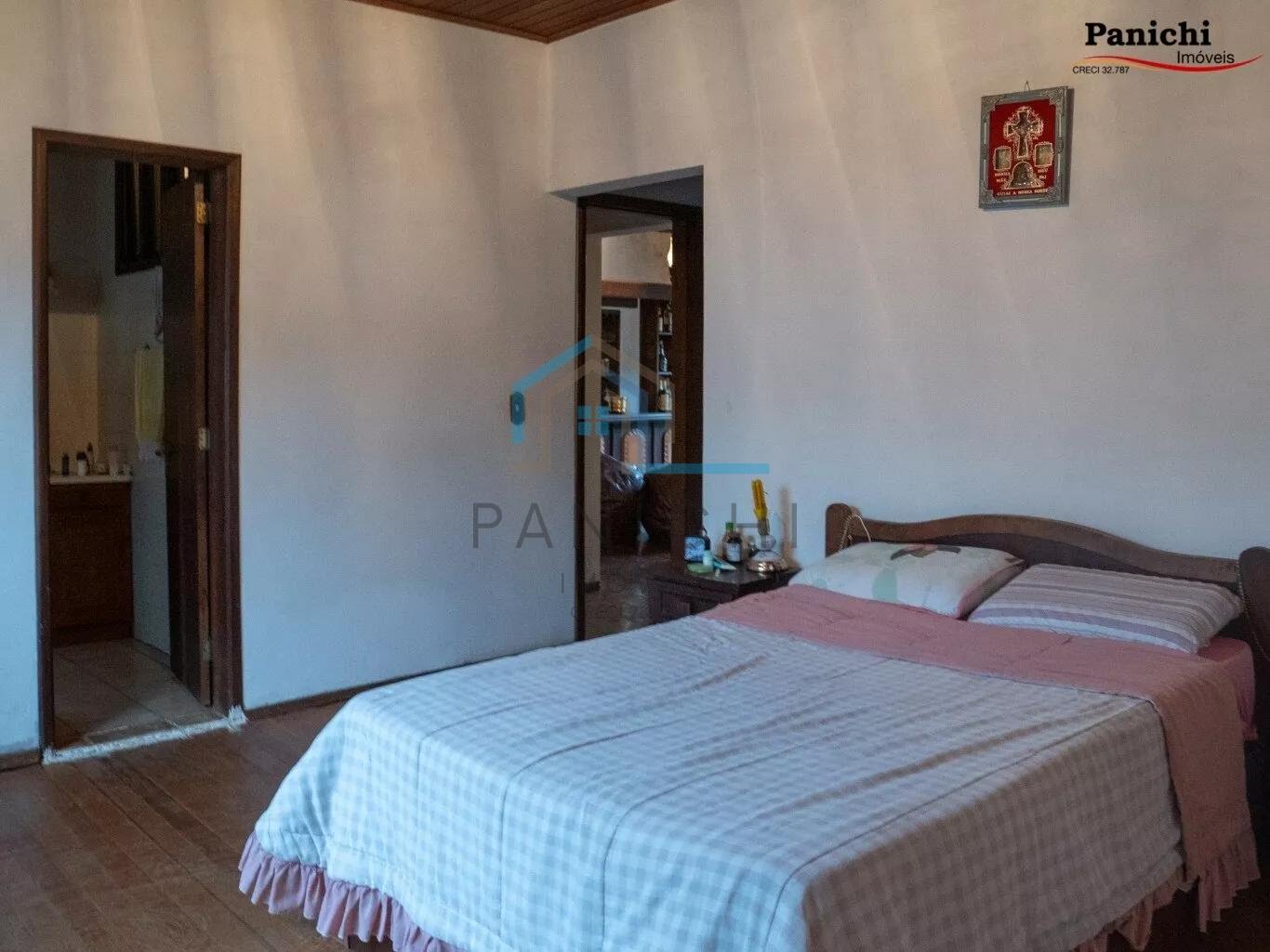 Casa para alugar com 5 quartos, 1 suíte, 3 vagas e 250m² no Centro, Ijuí (RS) — foto 9 de 18