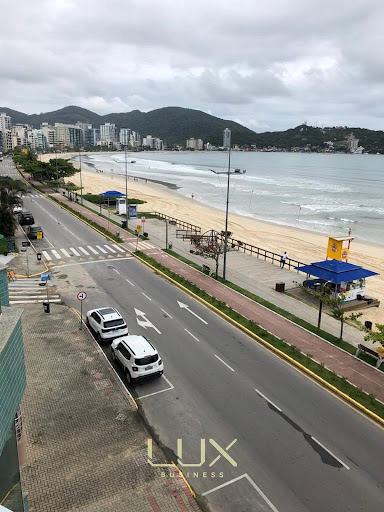 Apartamento em Centro  -  Itapema