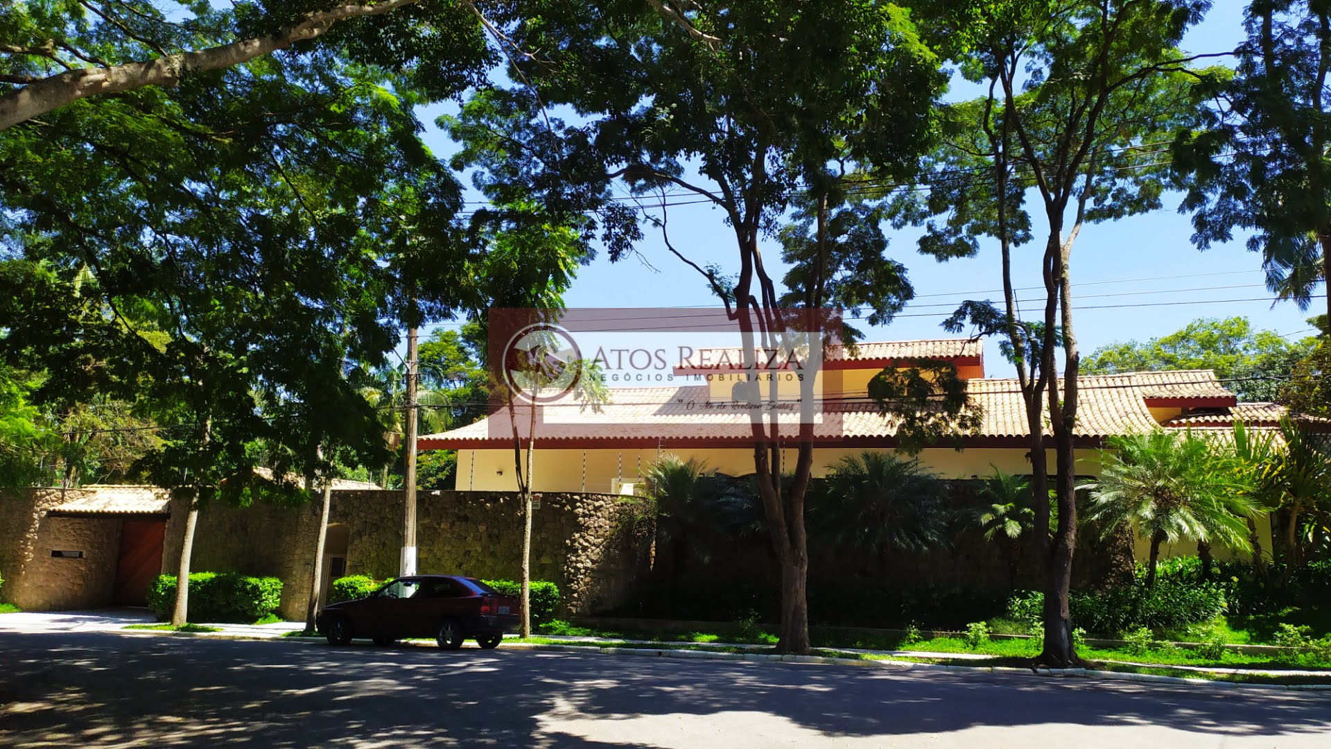 Casa à venda com 4 quartos, 4 suítes, 4 vagas e 600m² no Bolsão de Interlagos, São Paulo (SP) — foto 2 de 3