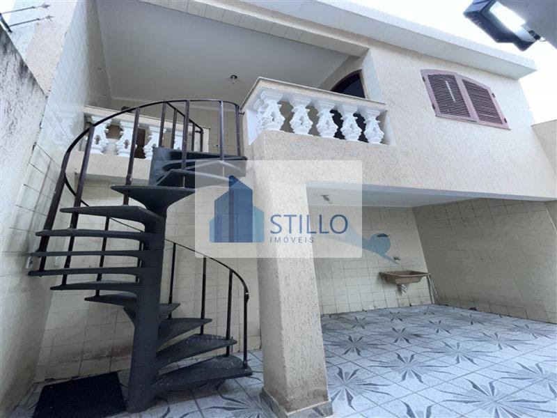 Casa à venda com 4 quartos, 1 suíte, 5 vagas e 180m² no Jardim Textil, São Paulo (SP) — foto 3 de 4