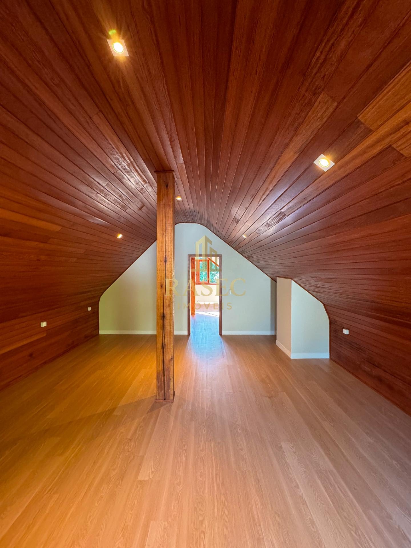 Casa para alugar com 3 quartos e 2 suítes no Nova Brasília, Brusque (SC) — foto 7 de 9