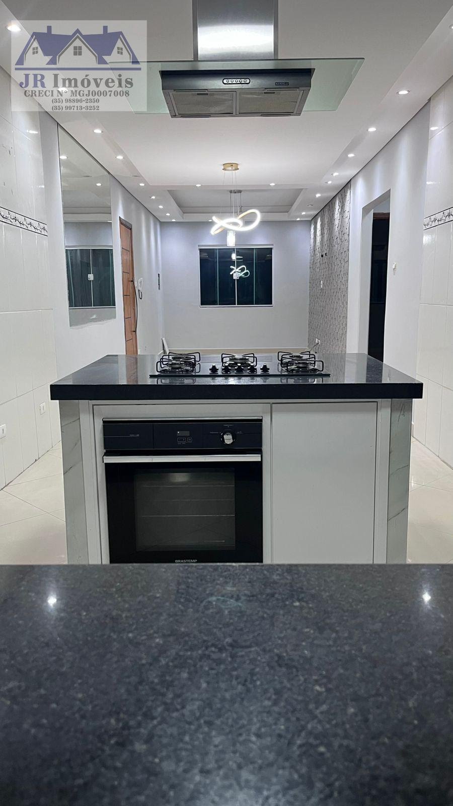 Casa à venda com 4 quartos, 2 banheiros, 1 vaga e 294m² no Centro, Piranguinho (MG) — foto 4 de 21