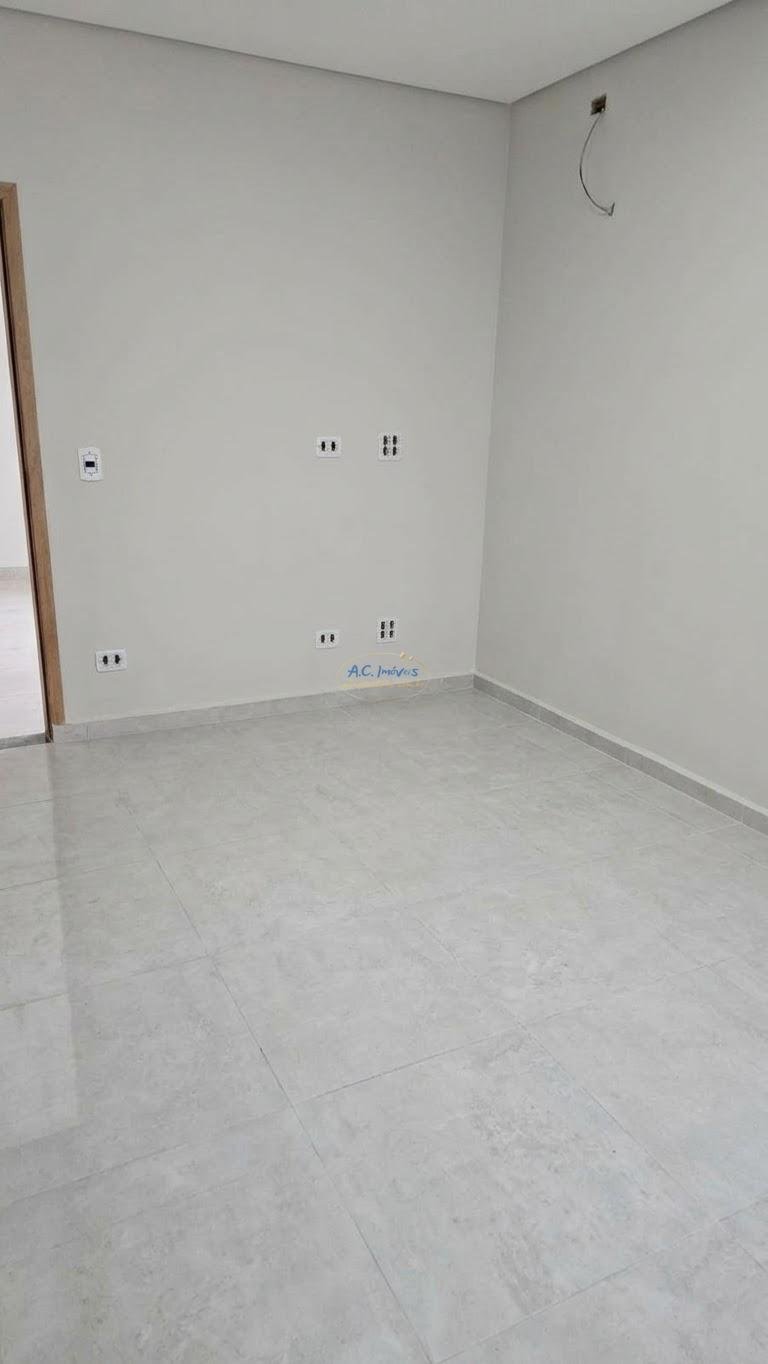 Casa à venda com 2 quartos, 1 suíte, 3 vagas e 85m² no Vila Tupi, Praia Grande (SP) — foto 16 de 17