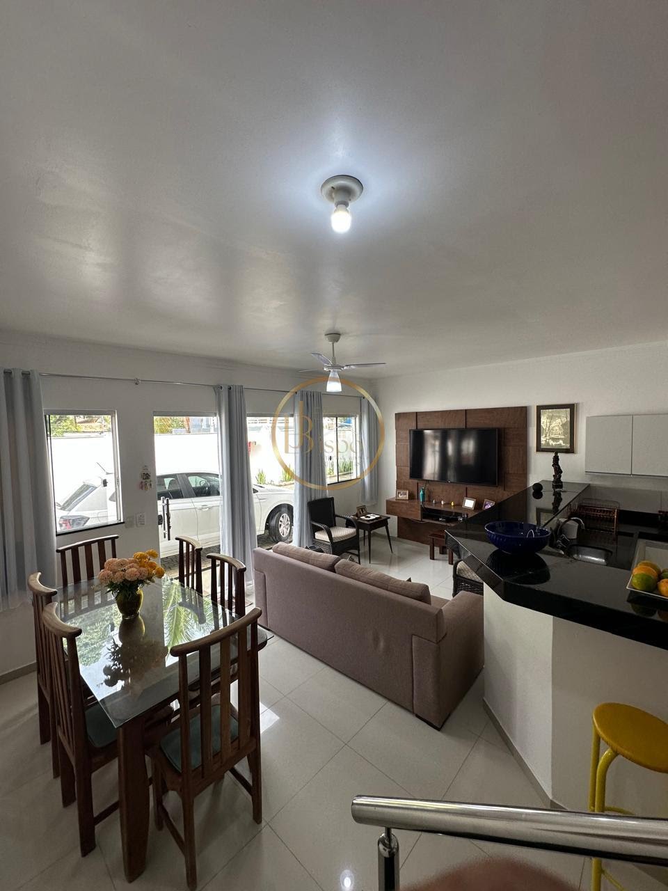 Apartamento à venda com 3 quartos, 2 banheiros, 1 vaga e 125m² no Orla Taperapuã, Porto Seguro — foto principal