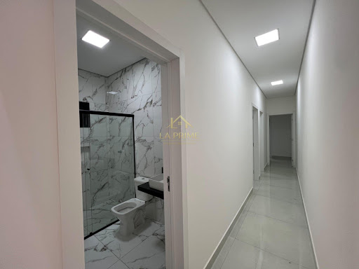 Casa à venda no Condomínio Villagio Wanel – Sorocaba/SP 140m² de área construída, 03 dormitórios, sendo 1 suíte e 04 vagas de garagem.