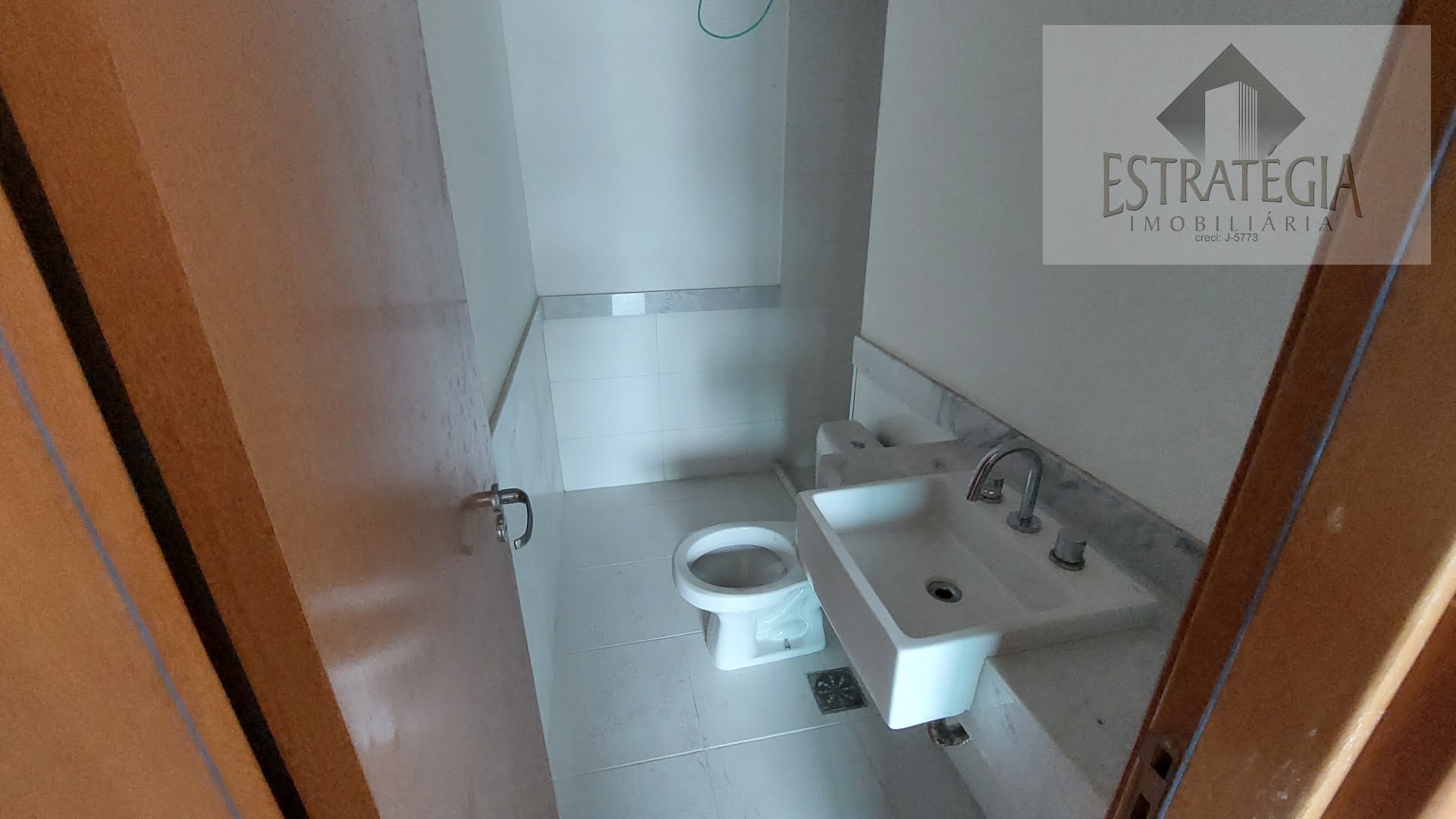 Apartamento à venda com 2 quartos, 1 suíte, 2 vagas e 110m² no Coronel Veiga, Petrópolis (RJ) — foto 16 de 19