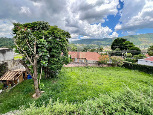 Terreno em Nova Gardênia - Atibaia, SP. Venda por R$ 890.000,00