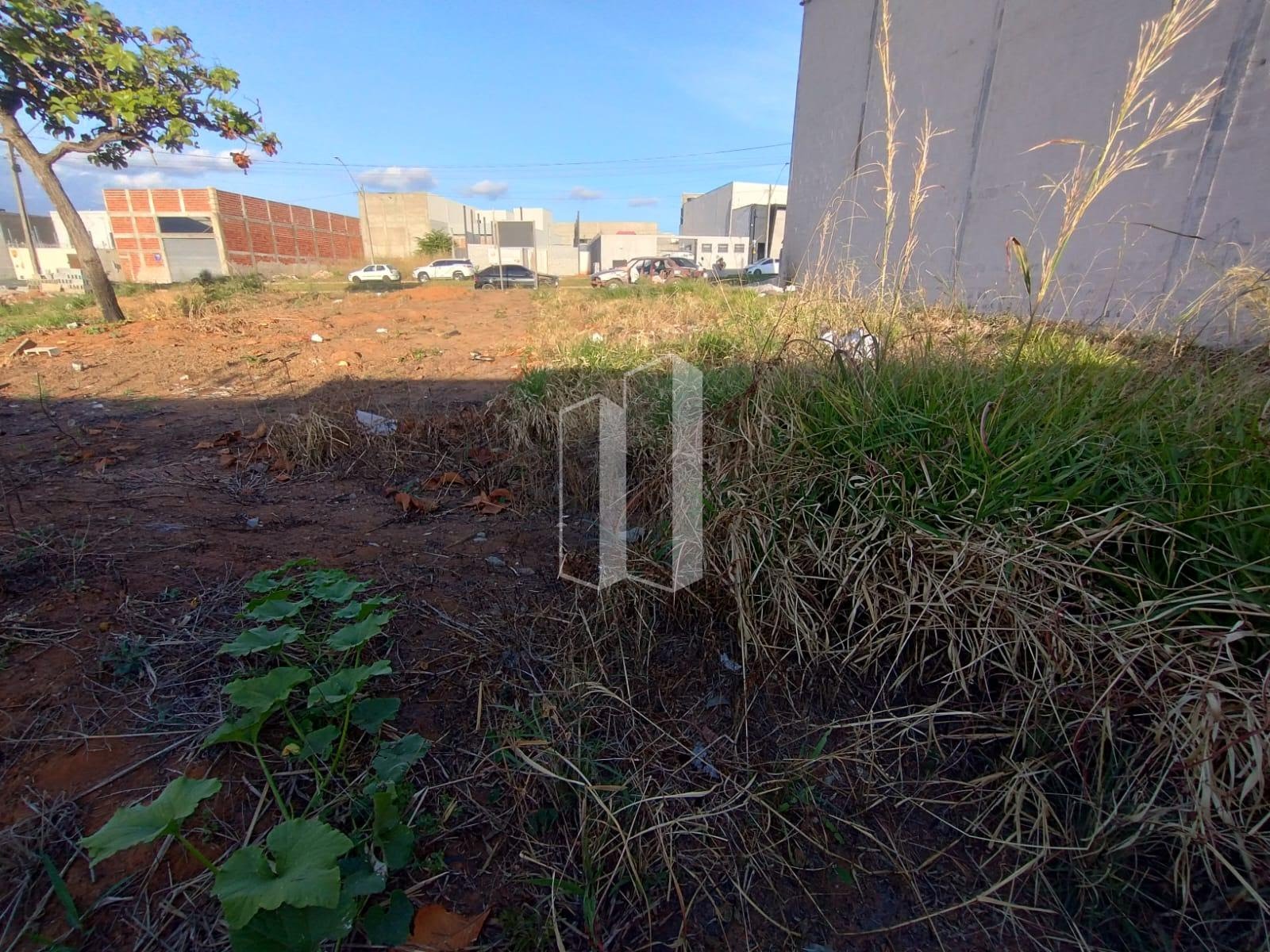 Terreno para alugar com 296m² de terreno no Setor Três Marias I, Goiânia (GO) — foto 3 de 6