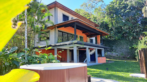 Casa de Condomínio em Praia da Lagoinha  -  Ubatuba