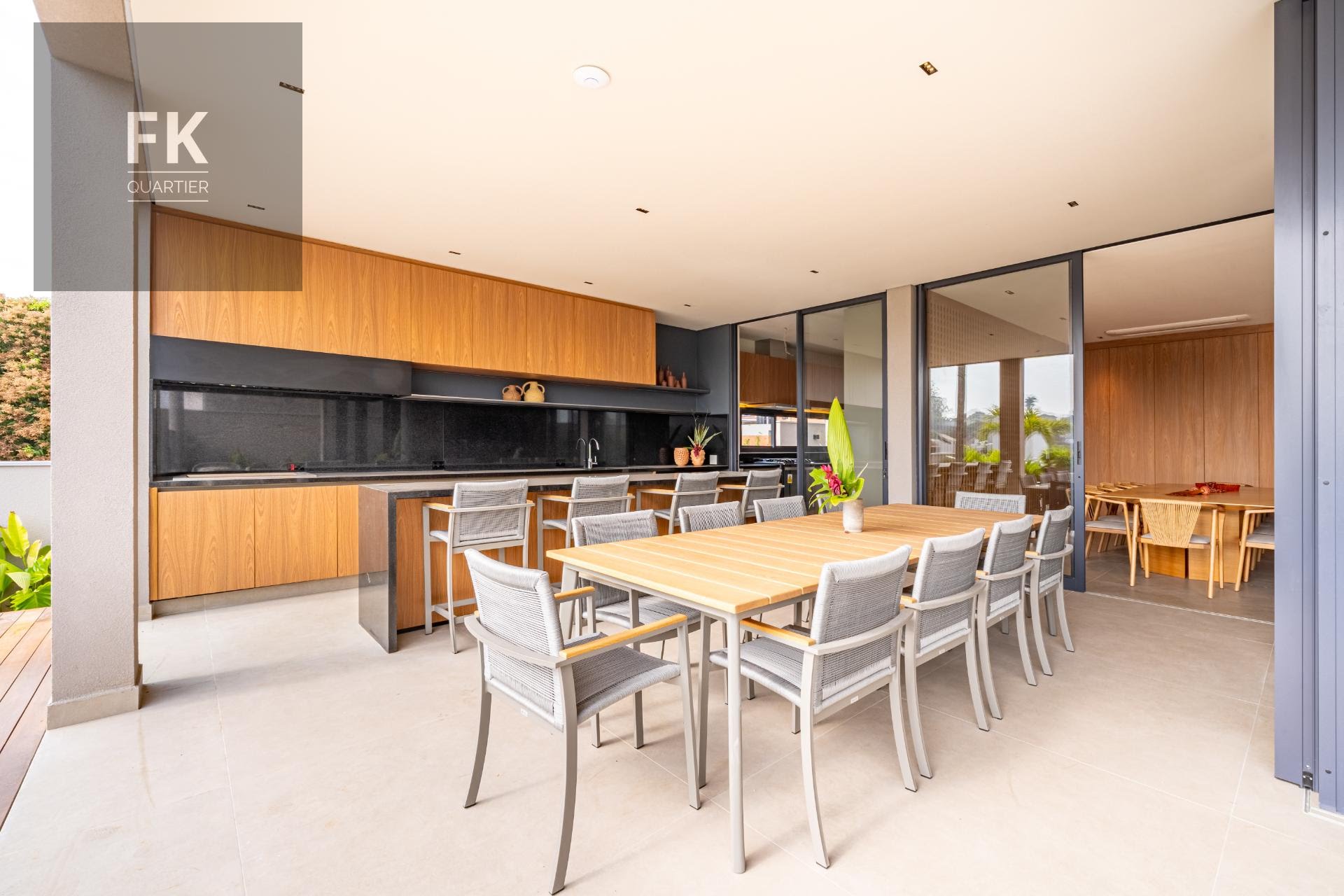 Casa à venda com 4 quartos, 4 suítes, 3 vagas e 535m² no Alphaville Residencial Dois, Barueri (SP) — foto 17 de 30