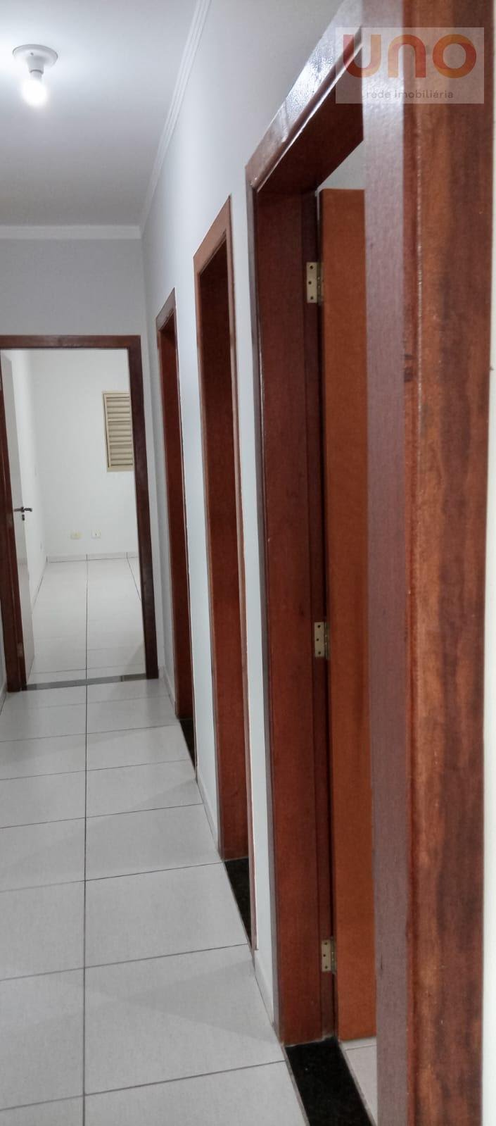 Casa à venda com 3 quartos, 1 suíte, 5 vagas e 216m² no Tijuca, Campo Grande (MS) — foto 14 de 20