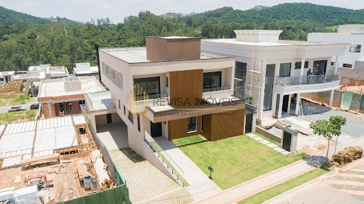Casa em Condomínio em Colinas da Anhanguera  -  Santana de Parnaíba