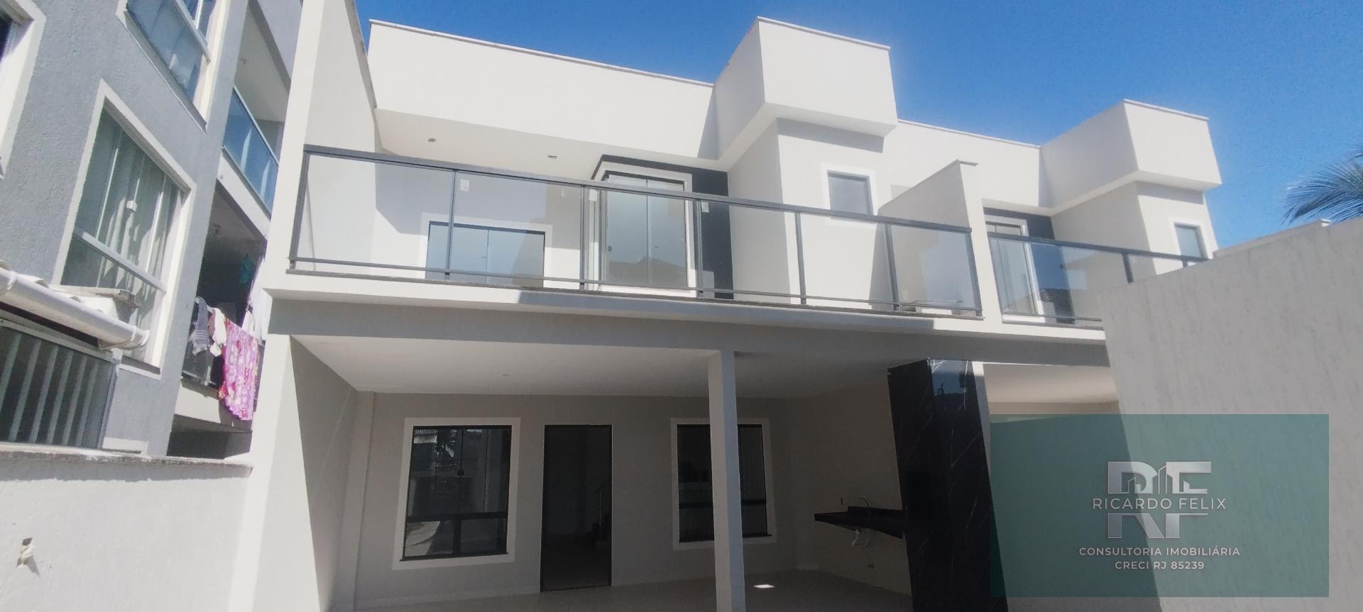 Casa à venda com 3 quartos, 4 banheiros, 3 vagas e 160m² no Costazul, Rio das Ostras — foto principal