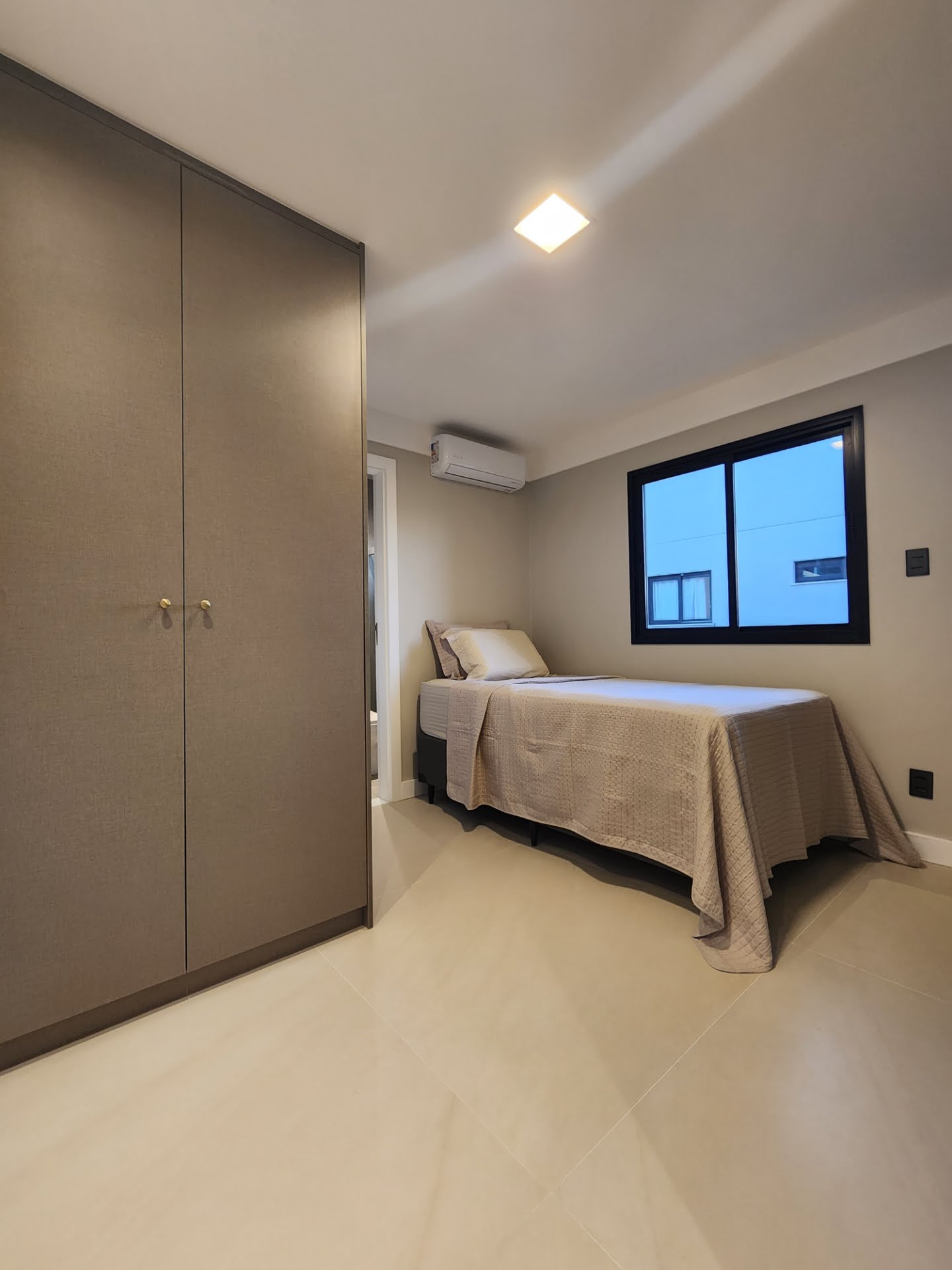 Casa à venda com 4 quartos, 4 suítes, 4 vagas e 380m² no Sim, Feira de Santana (BA) — foto 22 de 30