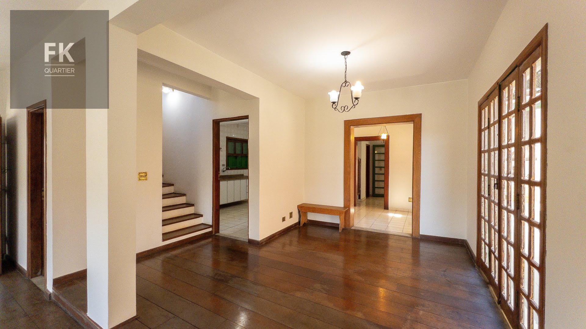 Casa à venda com 3 quartos, 1 suíte, 4 vagas e 171m² no Chácara Pavoeiro, Cotia (SP) — foto 3 de 25