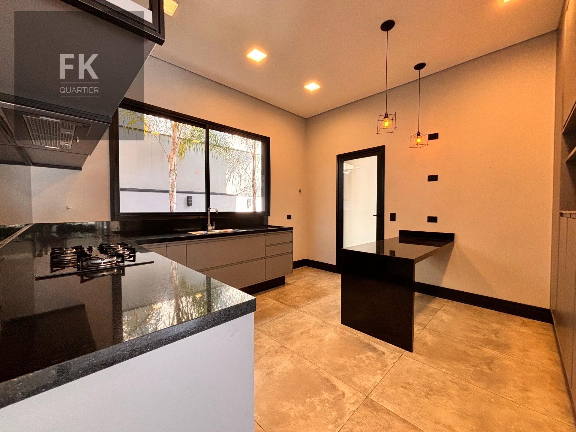 Casa à venda com 4 quartos, 4 suítes, 4 vagas e 370m² no Alphaville, Santana de Parnaíba (SP) — foto 9 de 30