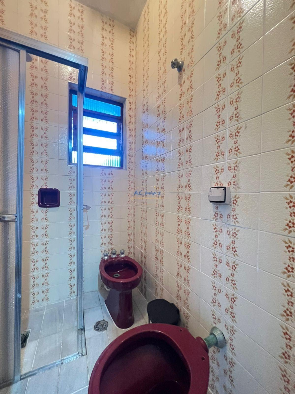 Casa à venda com 4 quartos, 2 suítes, 3 vagas e 200m² no Solemar, Praia Grande (SP) — foto 16 de 27