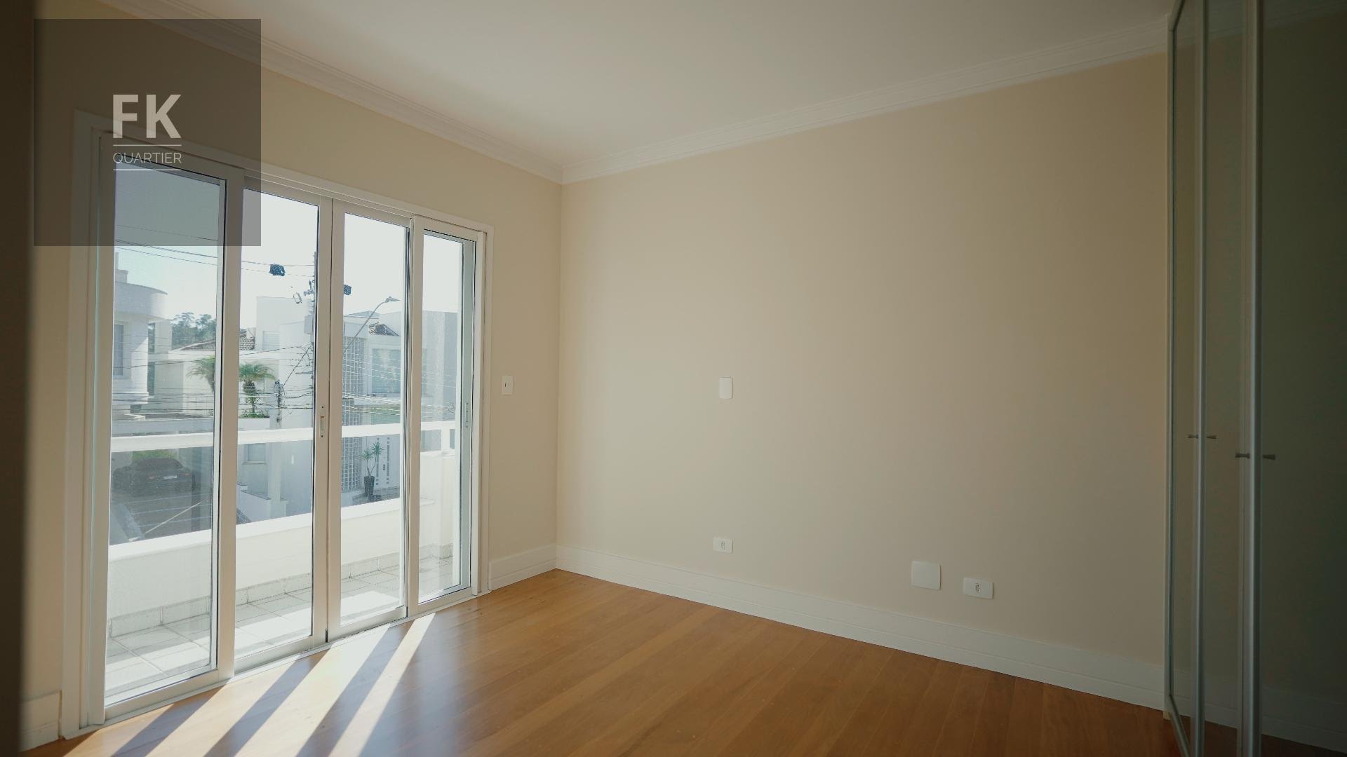 Casa à venda com 4 quartos, 4 suítes, 4 vagas e 360m² no Alphaville Conde II, Barueri (SP) — foto 17 de 30
