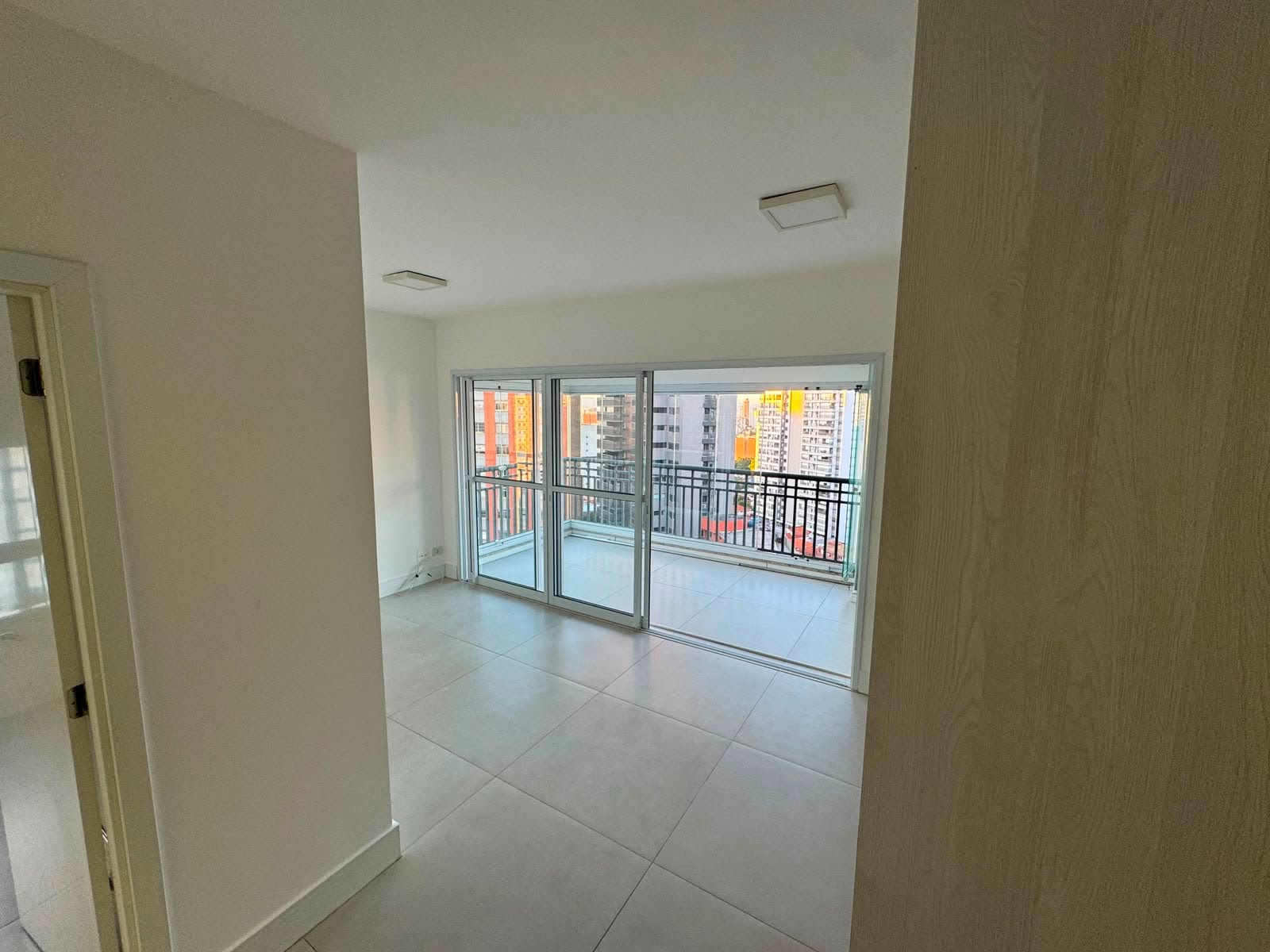 Apartamento para Locação Rua Paulistânia, Vila Madalena/SP