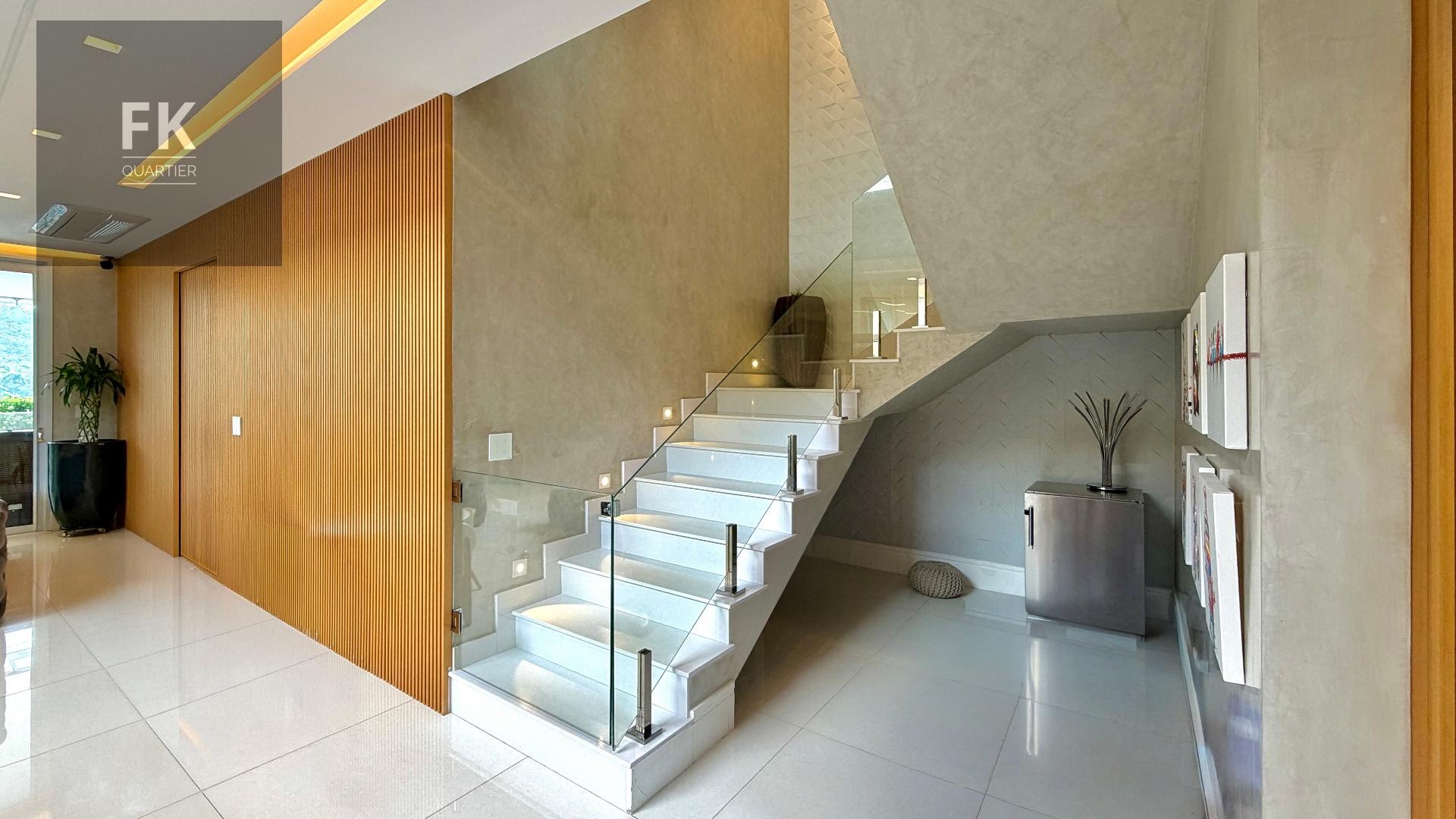 Casa à venda com 4 quartos, 4 suítes, 4 vagas e 410m² no Alphaville, Santana de Parnaíba (SP) — foto 17 de 30