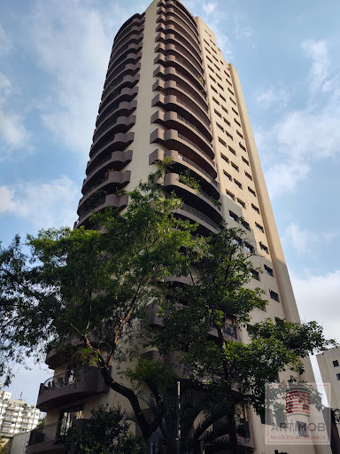 Apartamento em Morumbi  -  São Paulo