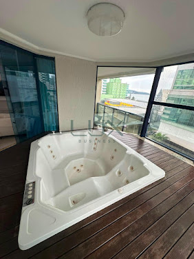 Apartamento para temporada mobiliado a 50 metros do mar 