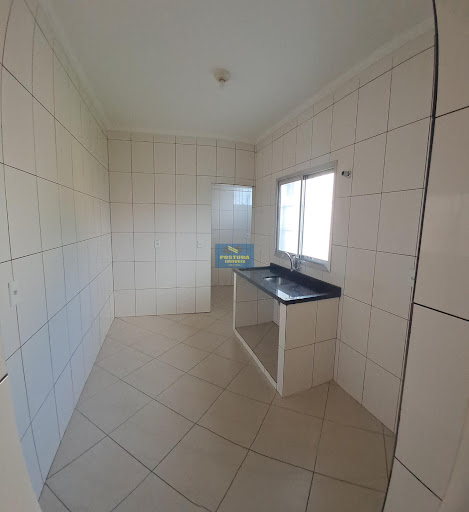 Casa em Biritiba  -  Poá
