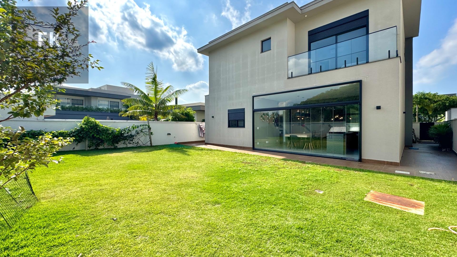 Casa à venda com 4 quartos, 4 suítes, 5 vagas e 322m² no Alphaville, Santana de Parnaíba (SP) — foto 3 de 24