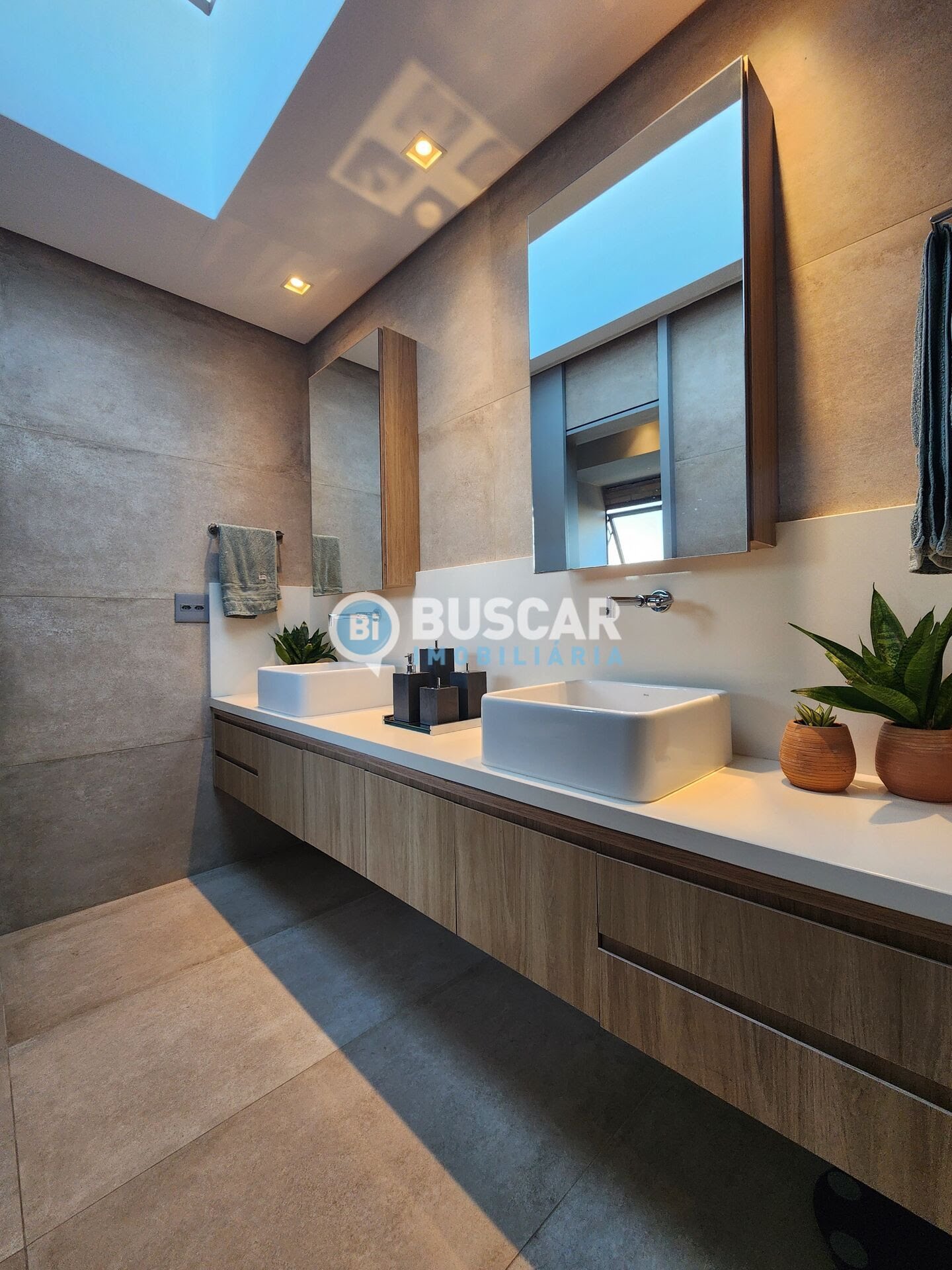 Casa à venda com 4 quartos, 4 suítes, 4 vagas e 402m² no Vale do Jacuípe, Feira de Santana (BA) — foto 22 de 30