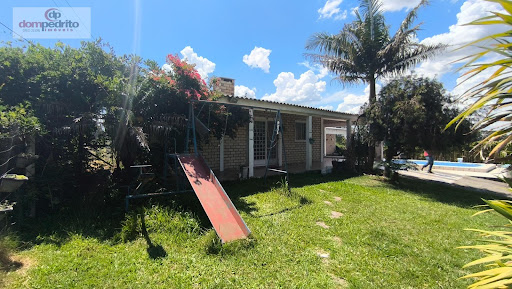 Fachada residência lado esquerdo 