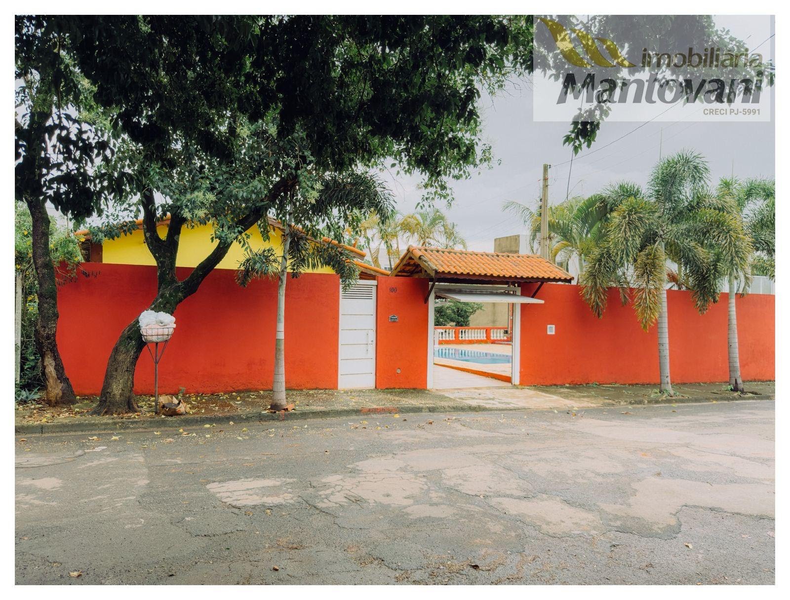 Casa à venda com 3 quartos, 2 banheiros, 5 vagas e 1033m² no Jardim Vale da Lua, Tatuí — foto principal
