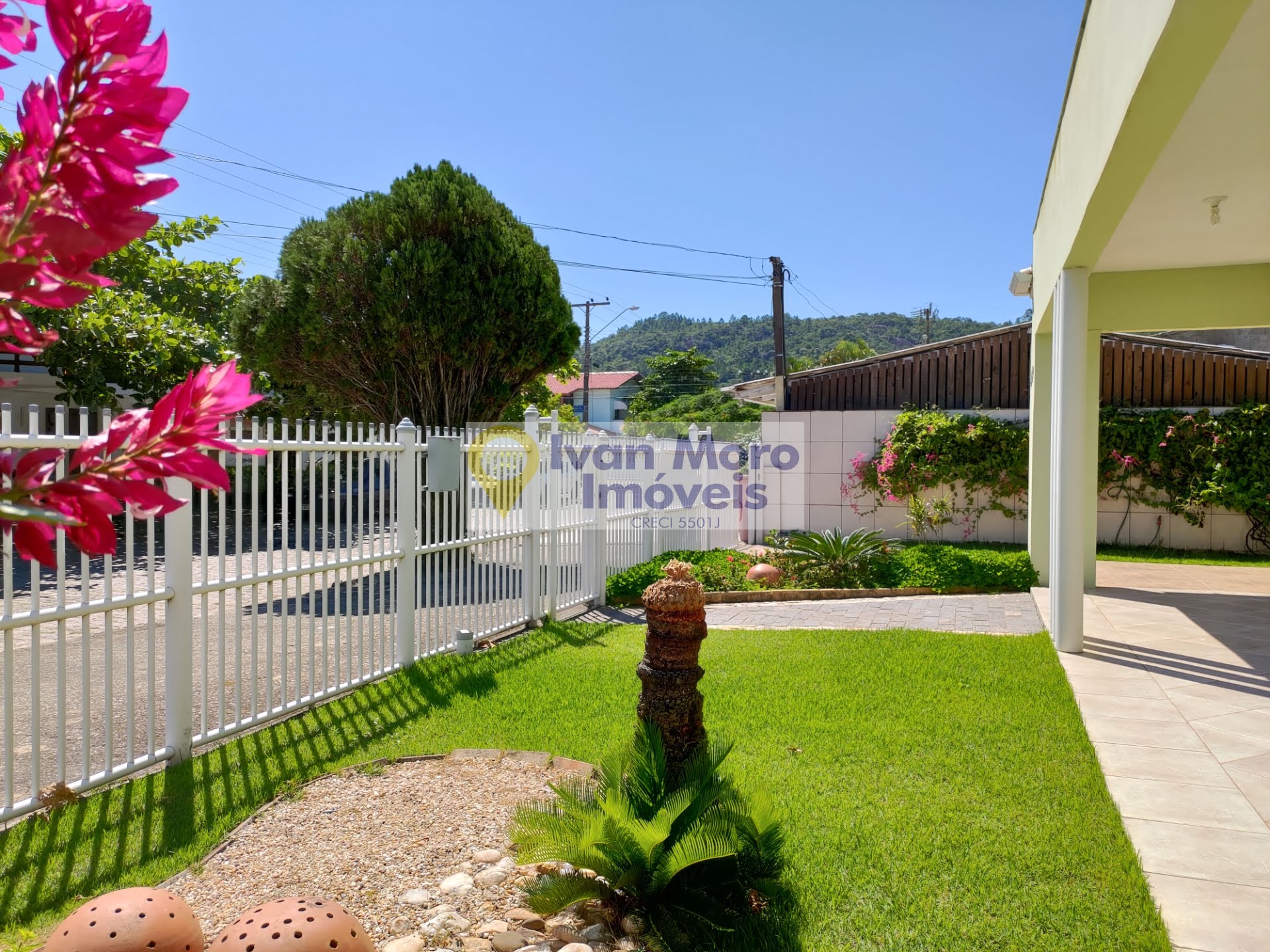Casa para alugar com 4 quartos, 2 suítes, 3 vagas e 180m² no Daniela, Florianópolis (SC) — foto 8 de 30