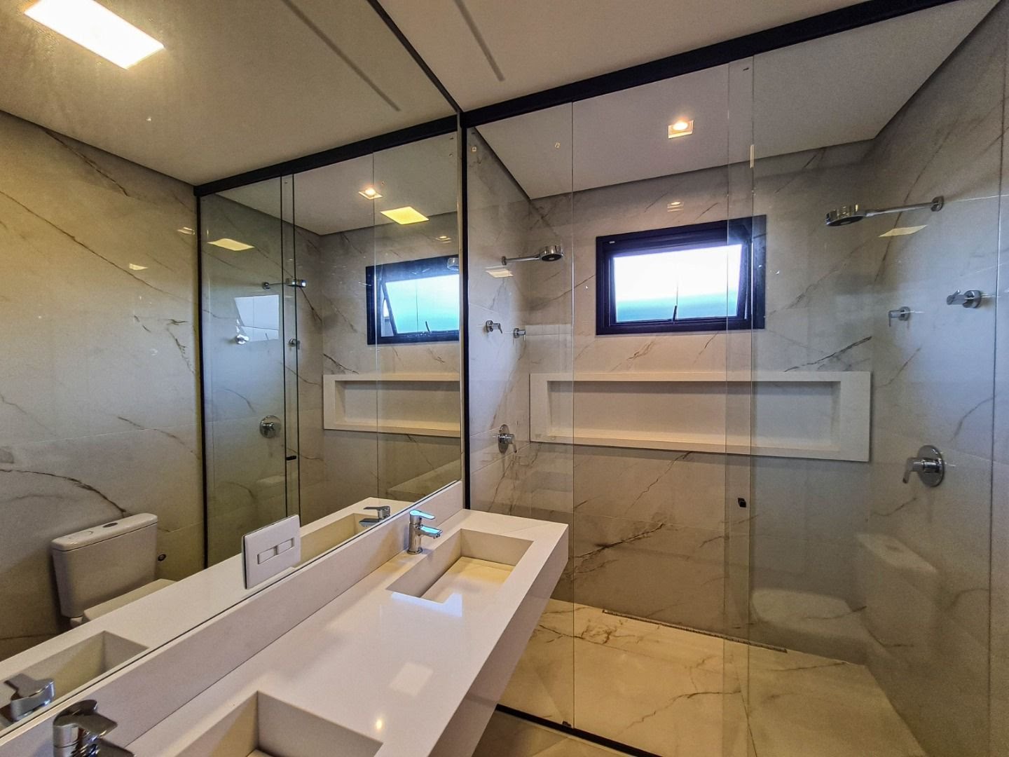 Casa à venda com 3 quartos, 3 suítes, 4 vagas e 204m² no Residencial Alto do Castelo, Ribeirão Preto (SP) — foto 12 de 20