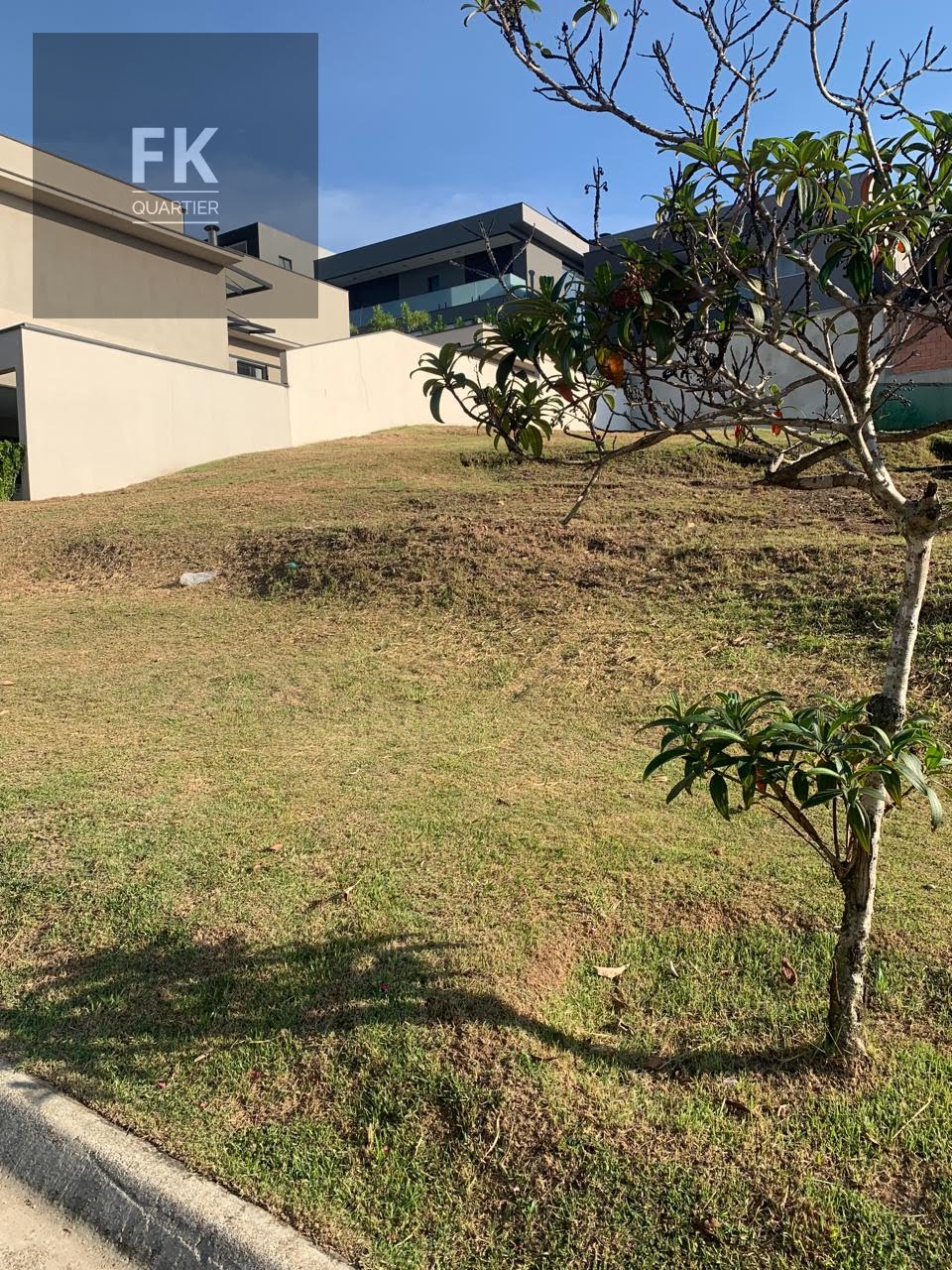 Terreno à venda com 450m² de terreno no Alphaville, Santana de Parnaíba (SP) — foto 3 de 3