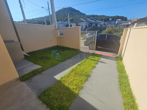 Casa Geminada em Forquilhas  -  São José